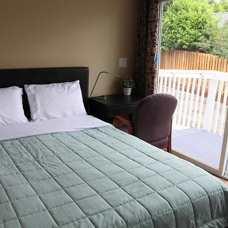 סיאטל Quiet, Clean And Comfortable Room מראה חיצוני תמונה