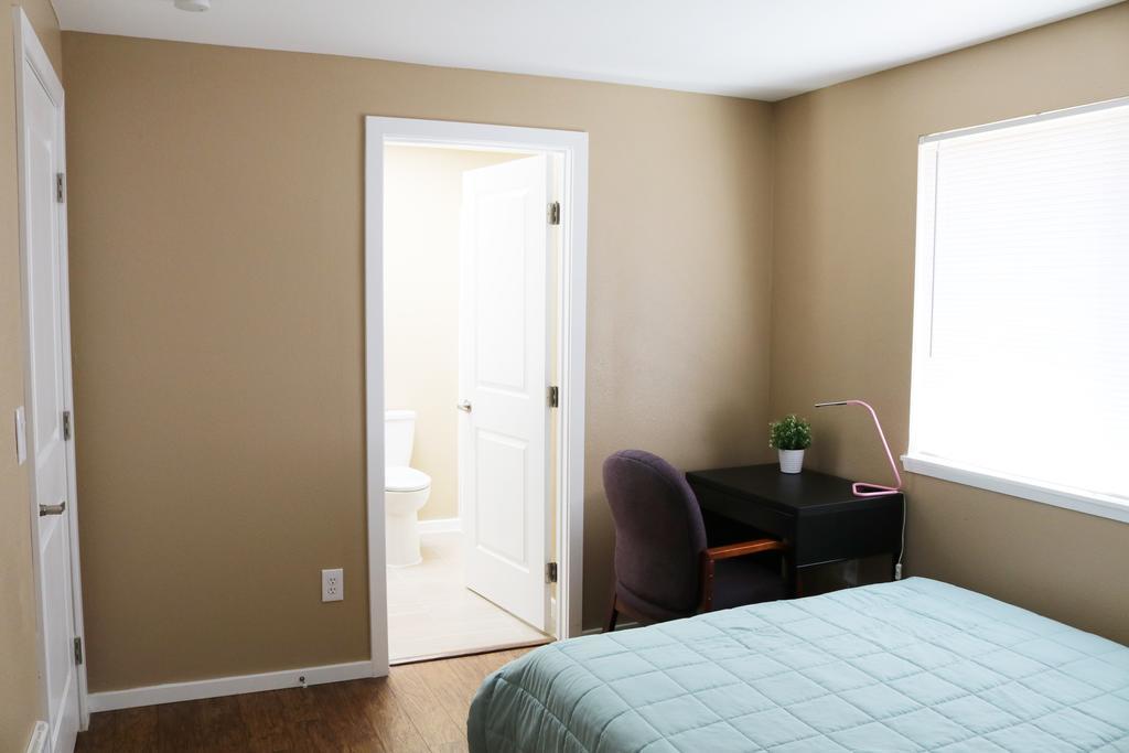 סיאטל Quiet, Clean And Comfortable Room מראה חיצוני תמונה