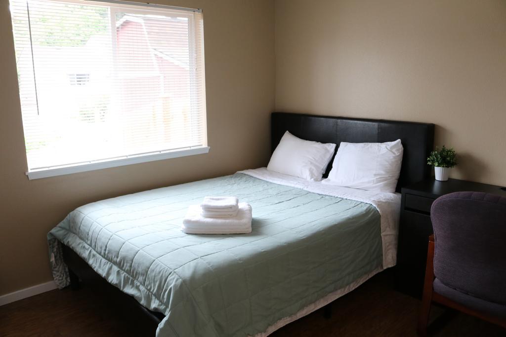 סיאטל Quiet, Clean And Comfortable Room מראה חיצוני תמונה